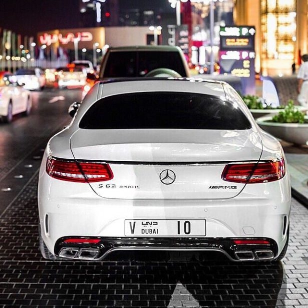 Görenleri hayran bırakan otomobiller 35