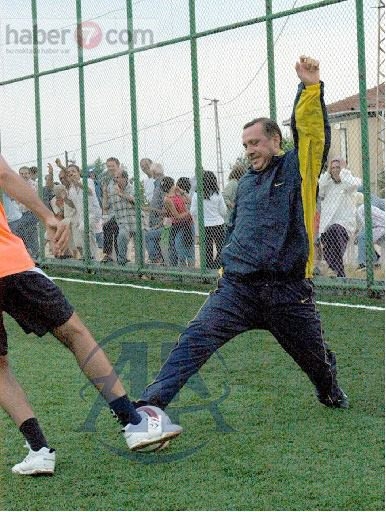 Dünden bugüne Ak Parti 111