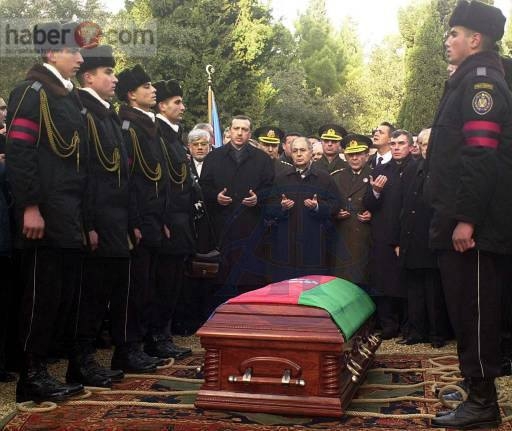 Dünden bugüne Ak Parti 129