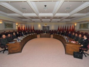 Genelkurmay'dan Davutoğlu'na brifing