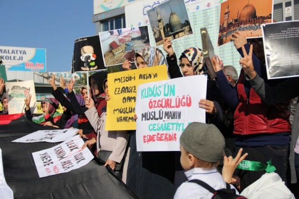 Türkiye 'Kahrolsun İsrail' sloganlarıyla inledi 51