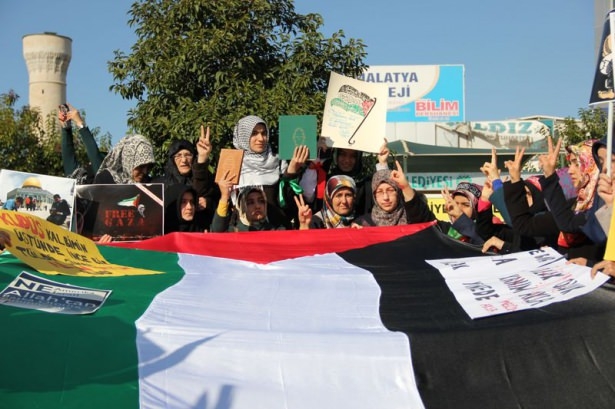 Türkiye 'Kahrolsun İsrail' sloganlarıyla inledi 54