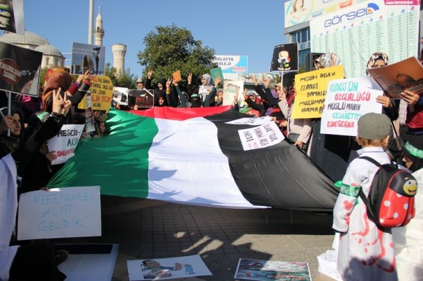 Türkiye 'Kahrolsun İsrail' sloganlarıyla inledi 55