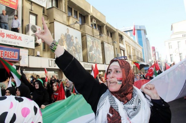 Türkiye 'Kahrolsun İsrail' sloganlarıyla inledi 68