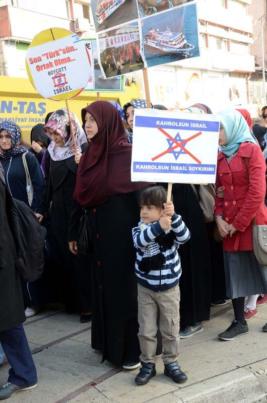 Türkiye 'Kahrolsun İsrail' sloganlarıyla inledi 96