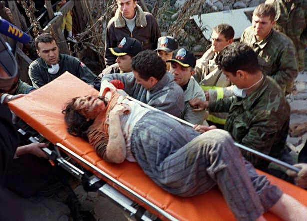 O depremin üzerinden 15 yıl geçti 5