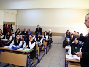 Erdoğan'dan öğrencilere ders