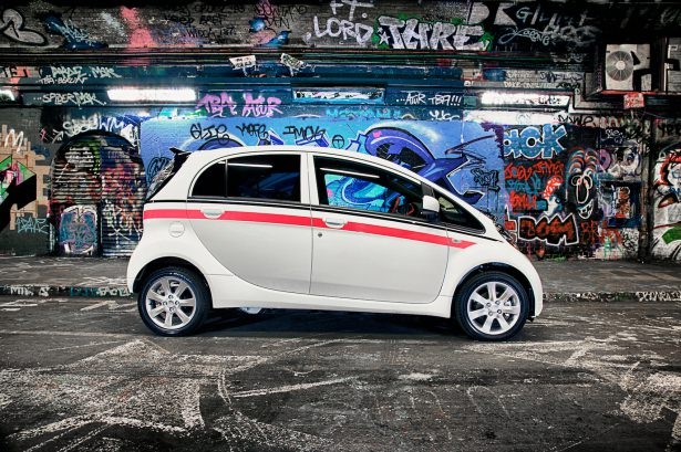 3 TL ile 160 km yol yapan otomobil 17