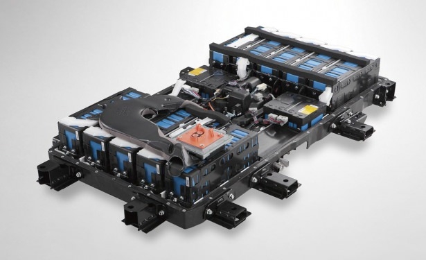 3 TL ile 160 km yol yapan otomobil 19