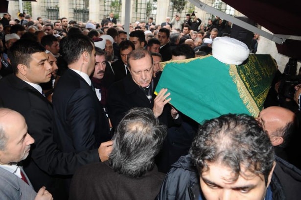 Erdoğan'dan hocası Öztürk'e son görev 10