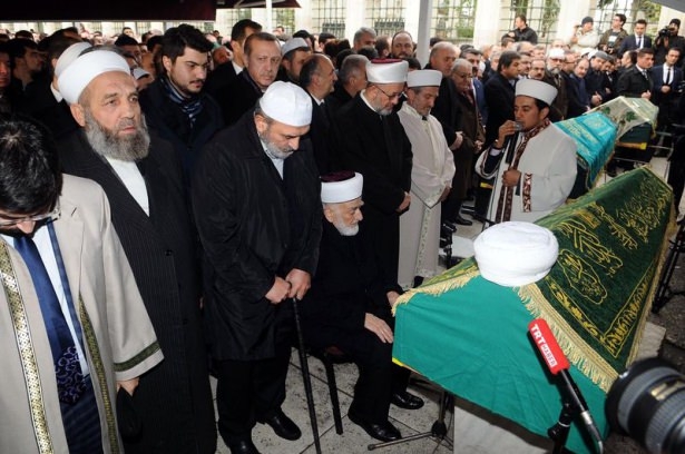 Erdoğan'dan hocası Öztürk'e son görev 13