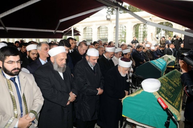 Erdoğan'dan hocası Öztürk'e son görev 2