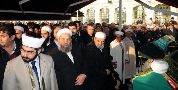 Erdoğan'dan hocası Öztürk'e son görev 4