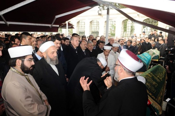 Erdoğan'dan hocası Öztürk'e son görev 5