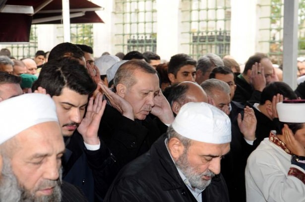 Erdoğan'dan hocası Öztürk'e son görev 7