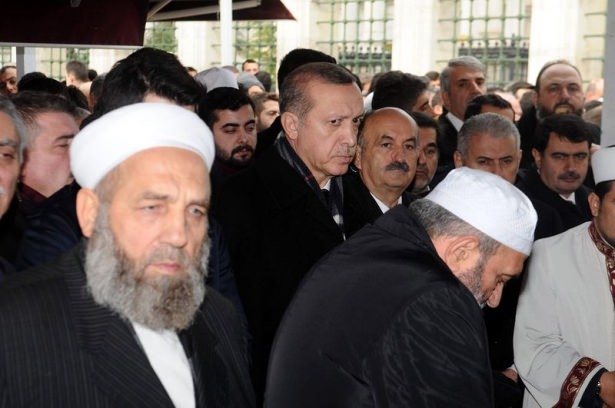 Erdoğan'dan hocası Öztürk'e son görev 8