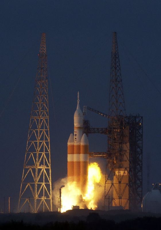 NASA, Orion'un test uçuşuna başladı 10
