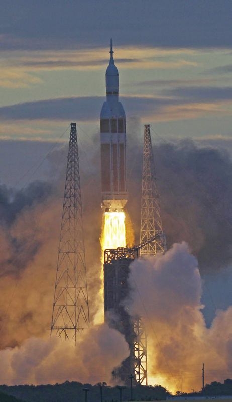 NASA, Orion'un test uçuşuna başladı 24
