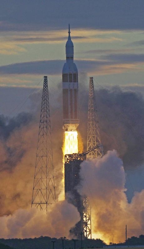 NASA, Orion'un test uçuşuna başladı 24