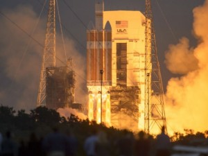 NASA, Orion'un test uçuşuna başladı