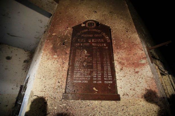 Pakistan'da kana bulanmış sınıflar! 28