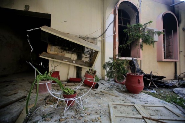 Pakistan'da kana bulanmış sınıflar! 40