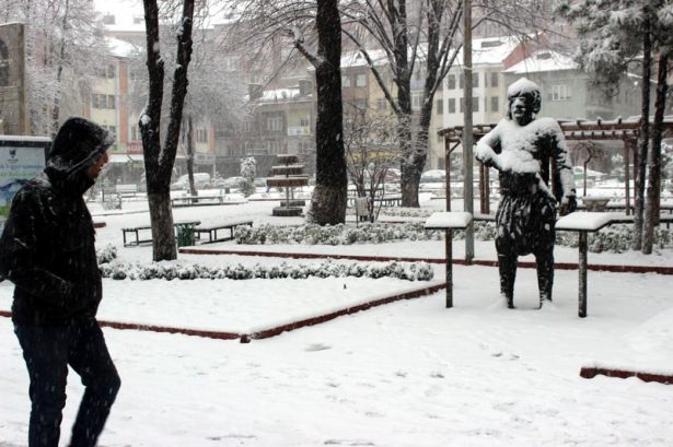 Türkiye'de hayran bırakan kar manzaraları 76