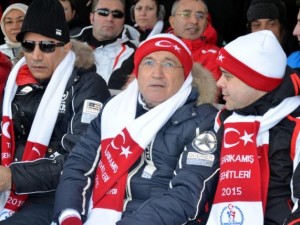 Türkiye şehitlerine yürüdü