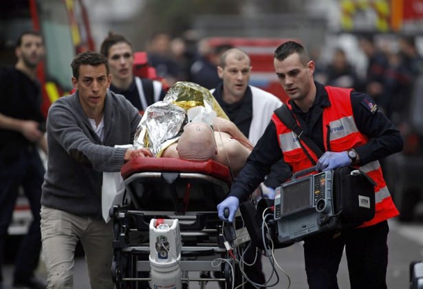 Paris'te mizah dergisine saldırı: 11 ölü 3