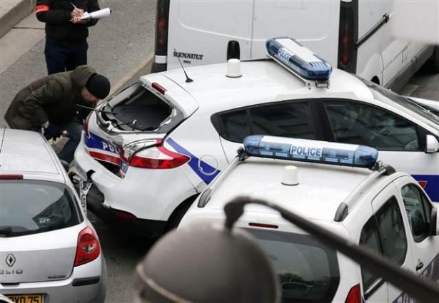 Paris'te mizah dergisine saldırı: 11 ölü 9