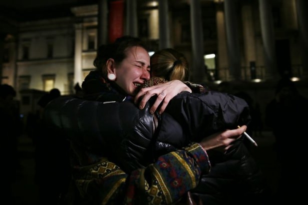 Fransa ayaklandı! Binlerce kişi oraya akın etti 15