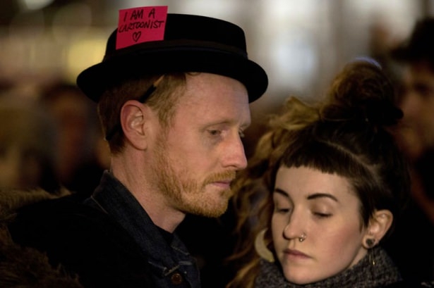 Fransa ayaklandı! Binlerce kişi oraya akın etti 6