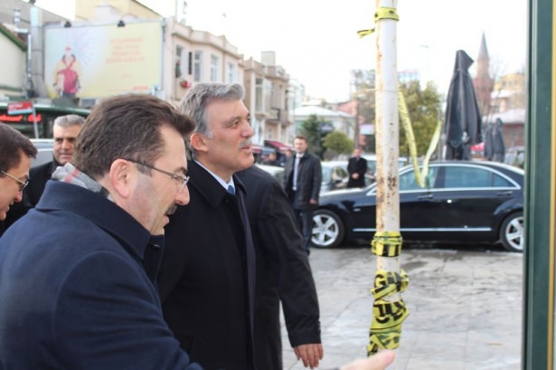 Abdullah Gül'den anlamlı ziyaret 12