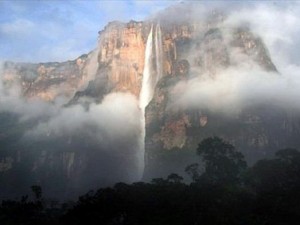 Dünyanın tepesindeki şelale
