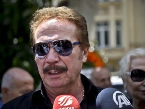 Hangi ünlü bakın kaç yaşında