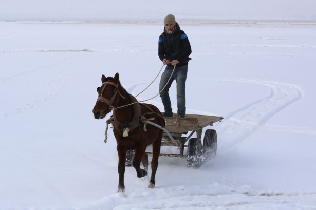 Dondurucu soğukta kaplıca keyfi 23