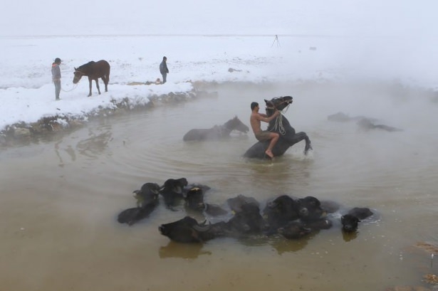 Dondurucu soğukta kaplıca keyfi 4