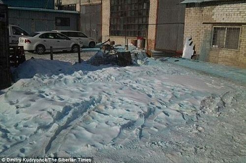 Rusya'da 'mavi kar' görenleri şaşırttı 2