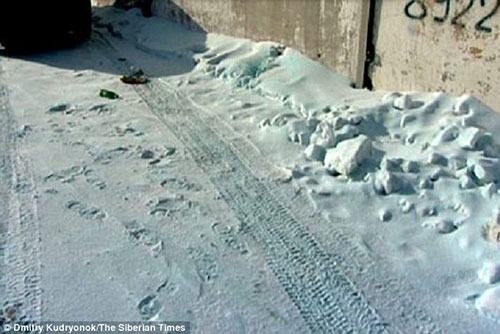 Rusya'da 'mavi kar' görenleri şaşırttı 7