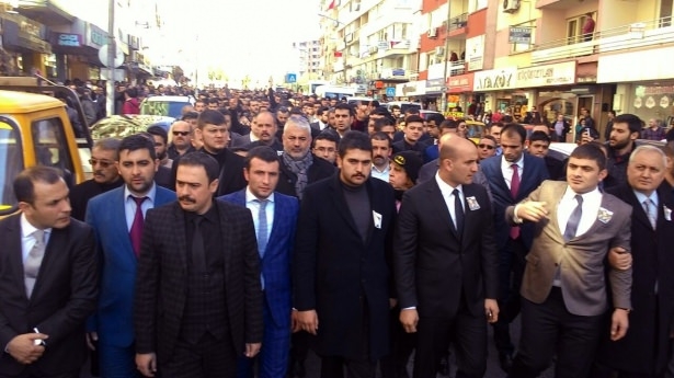 Fırat Çakıroğlu son yolculuğuna uğurlandı 12