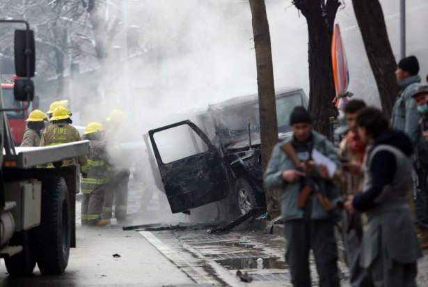 Kabil'de patlama:  1 Türk askeri şehit oldu 4
