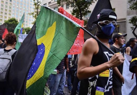 Brezilya'da öğretmen protestosu olaylı geçti 3