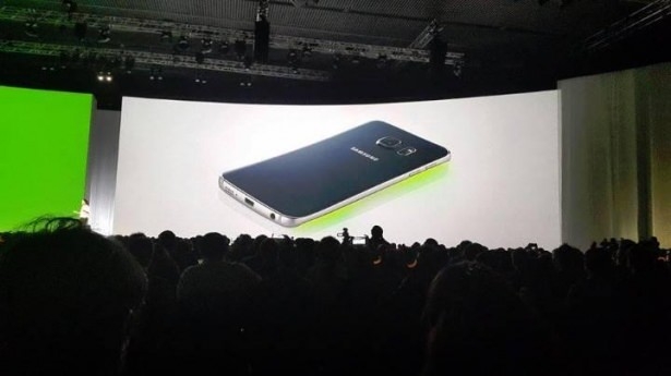 Samsung bombayı patlattı! İşte Galaxy S6 18