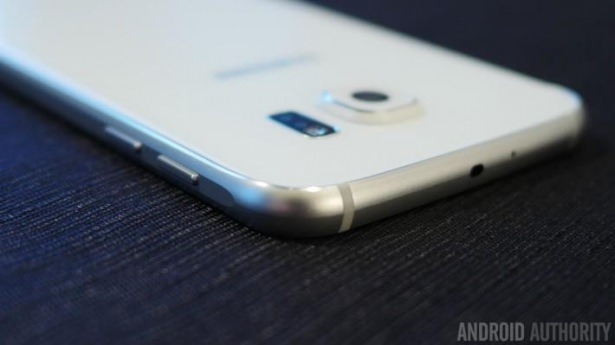 Samsung bombayı patlattı! İşte Galaxy S6 23