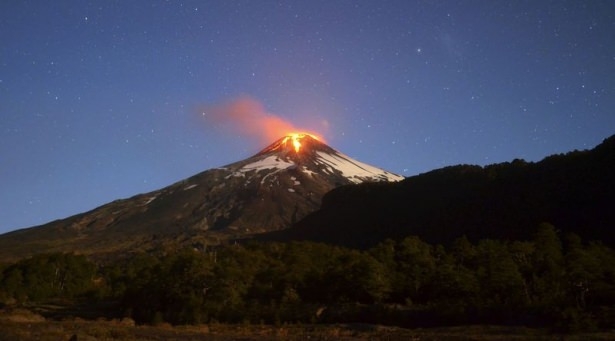 Şili'de volkan patladı 5