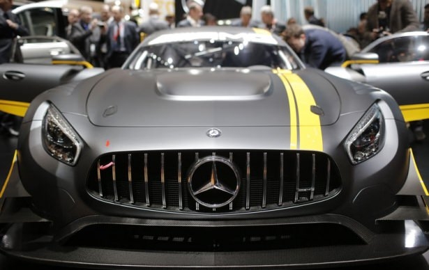 Cenevre 2015'in göz kamaştıran modelleri 1