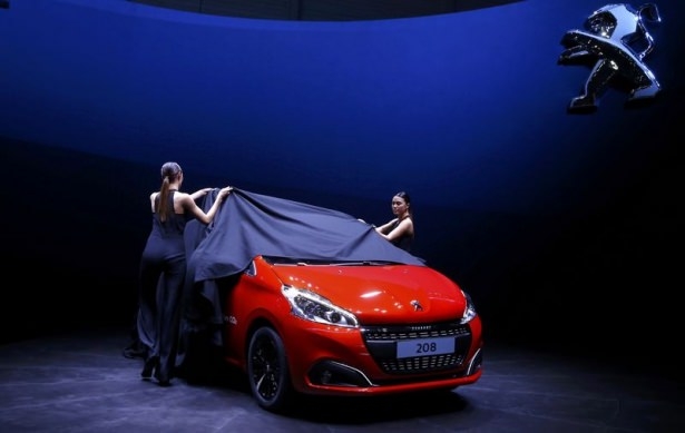 Cenevre 2015'in göz kamaştıran modelleri 63