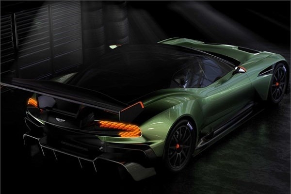 Cenevre 2015'in göz kamaştıran modelleri 8