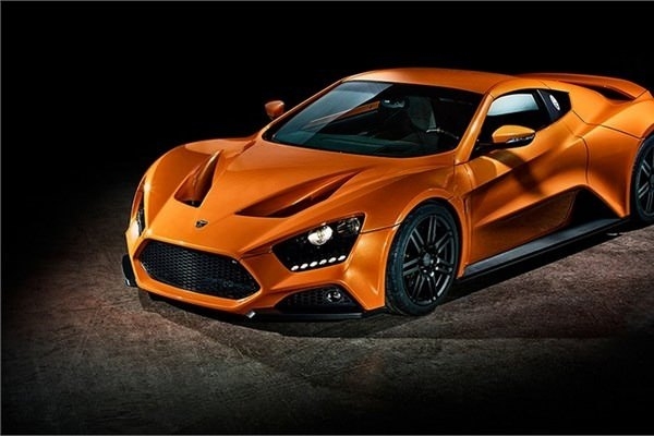 Cenevre 2015'in göz kamaştıran modelleri 93