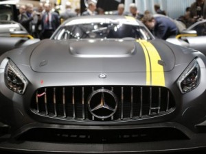 Cenevre 2015'in göz kamaştıran modelleri